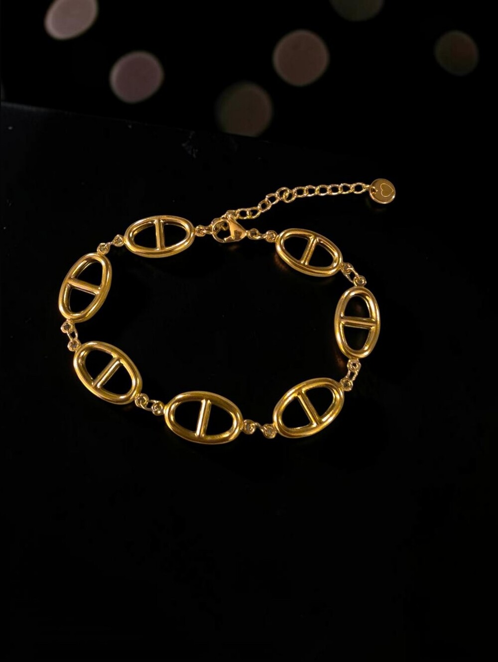 Gold Mariner Link Bracelet.